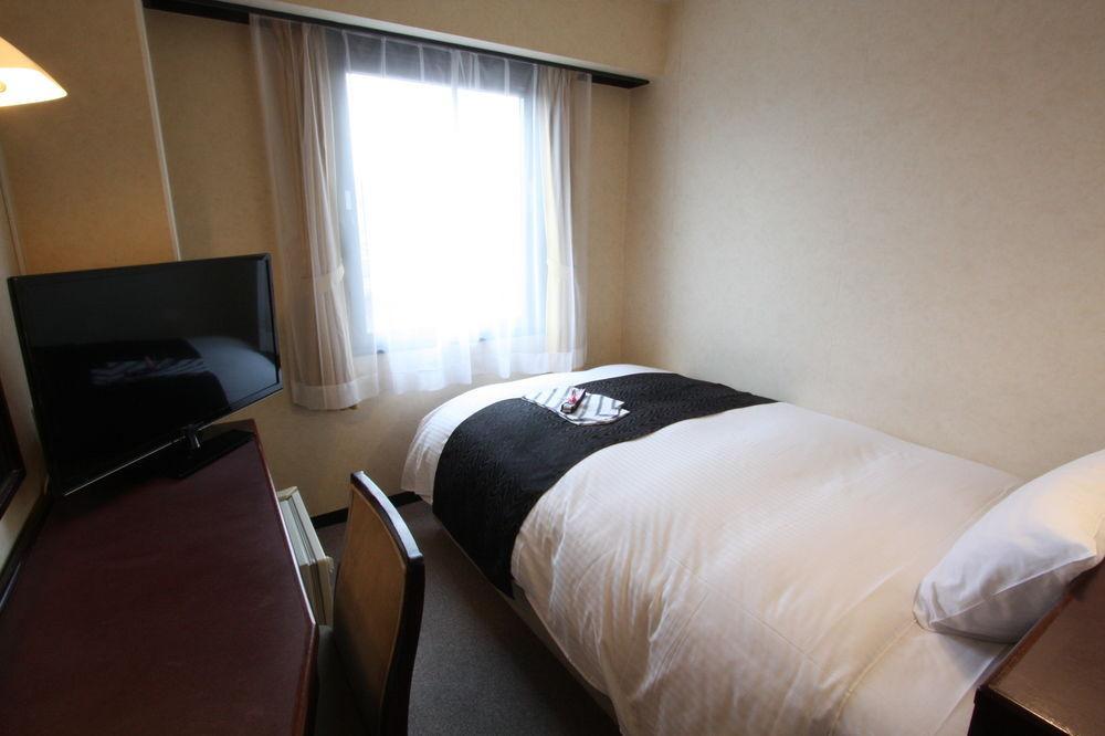 Uozu Manten Hotel Ekimae Eksteriør bilde