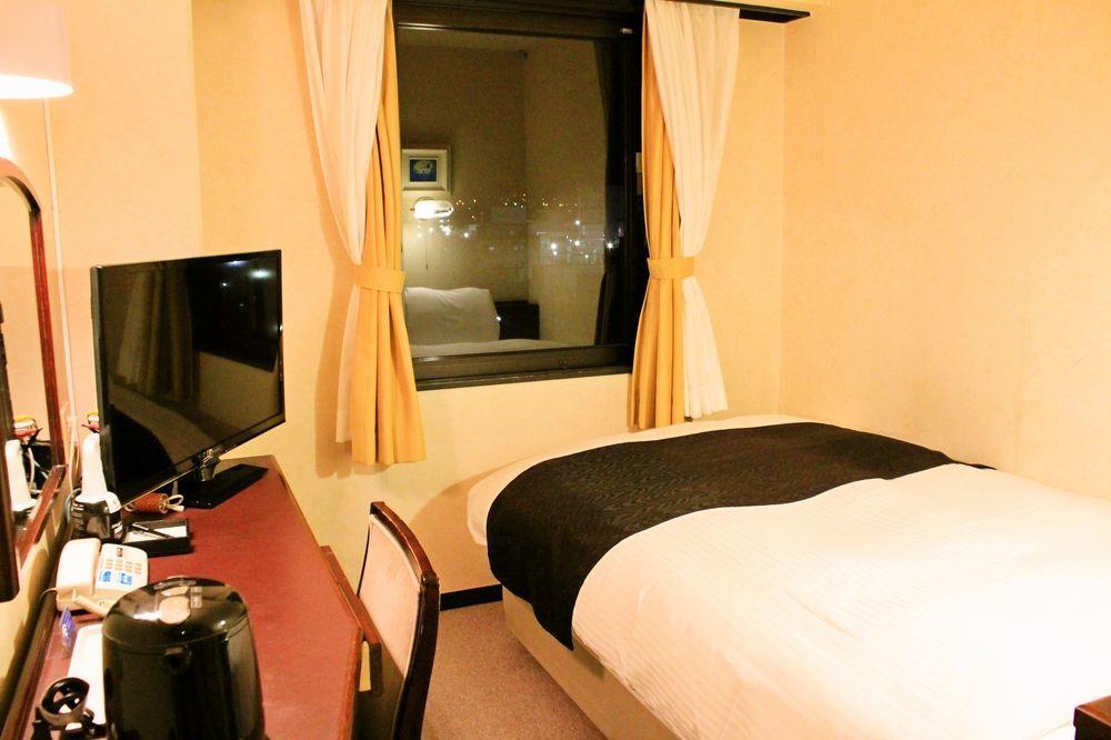 Uozu Manten Hotel Ekimae Eksteriør bilde
