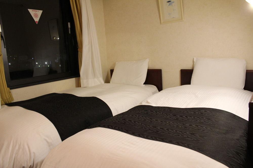 Uozu Manten Hotel Ekimae Eksteriør bilde